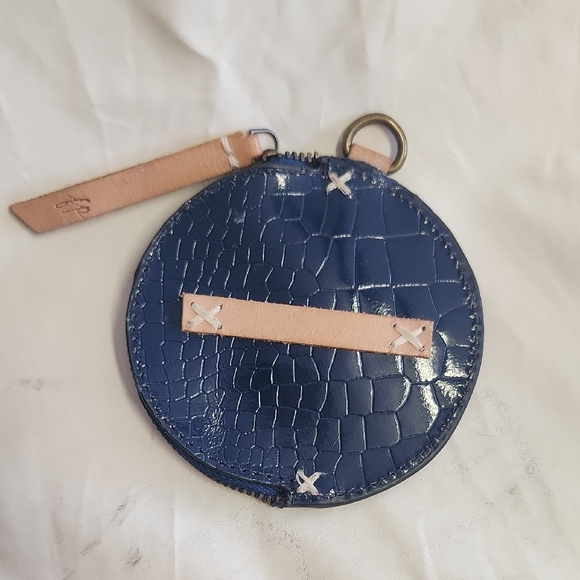 Free People small blue and tan Embossed leather coin purse - Picture 1 of 5